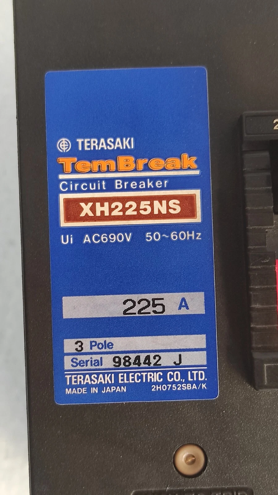 admin/uploads/uploads/terasaki tembreak xh 3 pole circuit breaker_6.webp